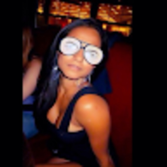 Meet your Posher, Geeta - Picture 1 of 1